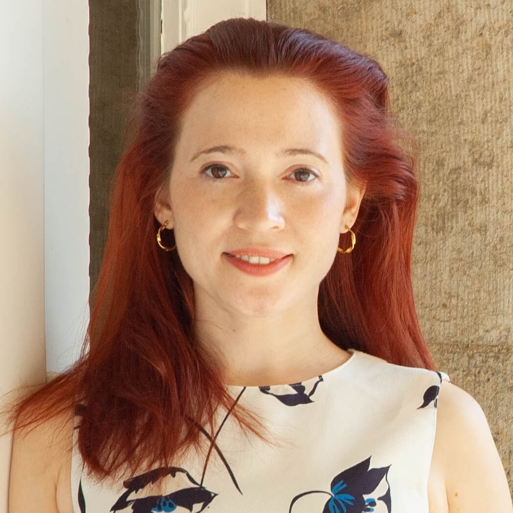 Lina Hartmann – Gesangslehrerin & Klarinettenlehrerin der Musikschule Oktave. Individueller Musikunterricht für jedes Niveau.